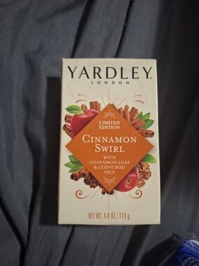Yardley London Cinnamon Swirl Hand Soap - Warm Brown